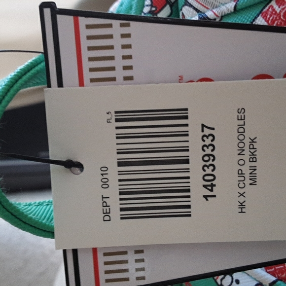 Hello Kitty Backpack - Picture 3 of 3